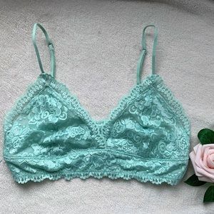 NWOT Talula Renfrew sea green lace bralette